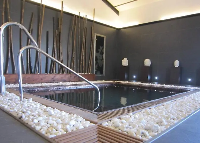 El Cortinal Hotell *