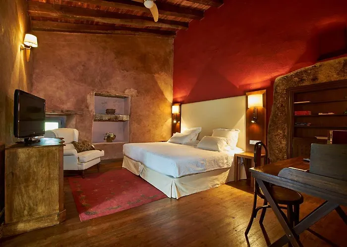 El Cortinal Hotell *